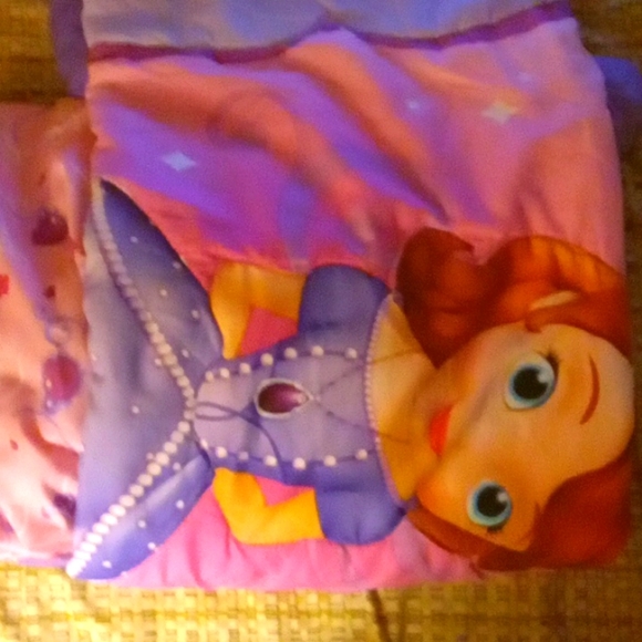 Bedding set - Picture 1 of 2